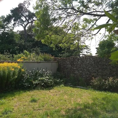 Ferienhaus Dans Les Arbres Avec La A Pieds